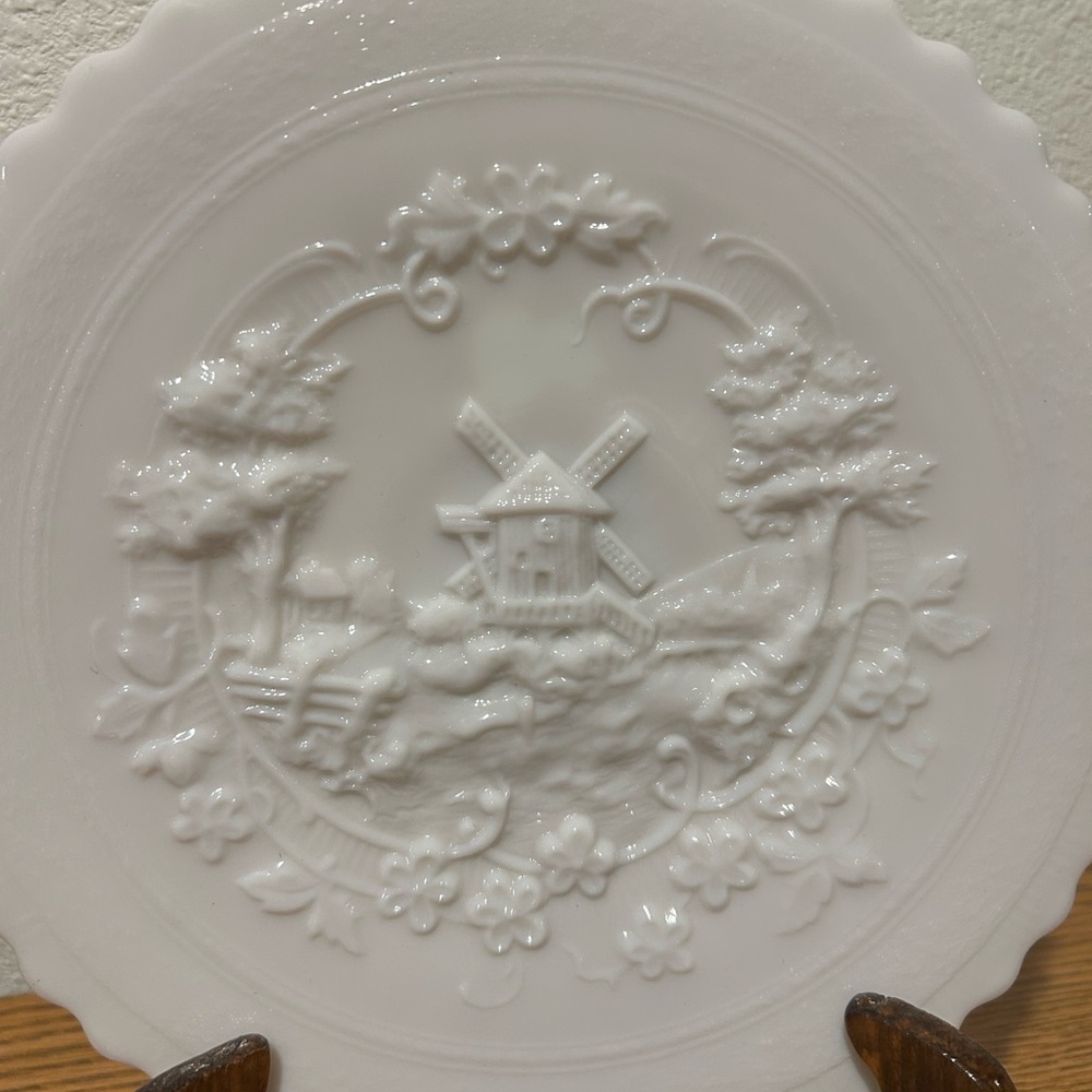 Vintage Milk Glass White Windmill Art Glass Plate - Picture 2 of 6